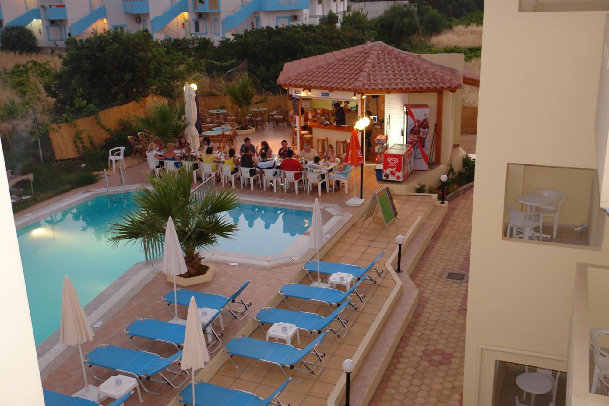 Sunshine Studios & Apartments Stalida Екстериор снимка